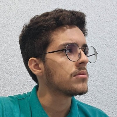 Professor desde os 16 anos, pois entendi que a melhor forma de aprender é ensinando.
👇 Quer passar no ENEM2025? Entra na Patrola Academy!