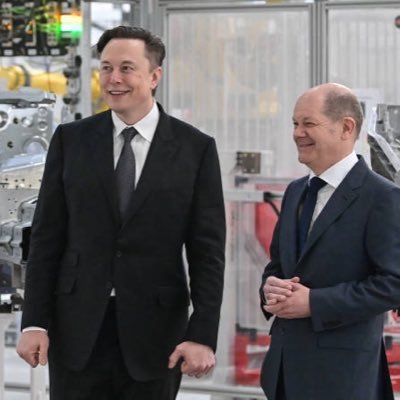 Guiding @ElonMusk's vision for a better future through SpaceX, Tesla, Neuralink, and more. & l Tech enthusiast, dream chaser, and innovation advocate.