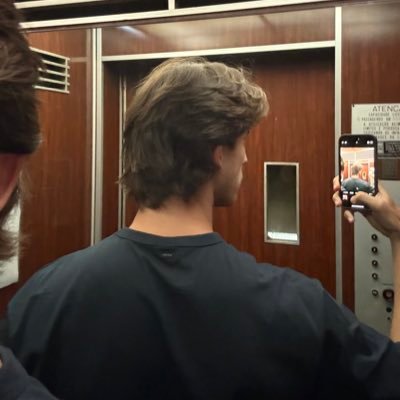 luke8046's profile picture. ecom