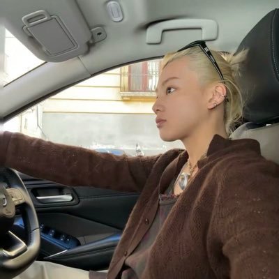 ChiLeeAzeri's profile picture. What users need