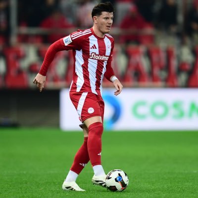 professional footballer at @olympiacosfc ⚪️🔴 #GLB4 (ex: AS Monaco, Cercle Brugge, ESTAC Troyes, NFFC)