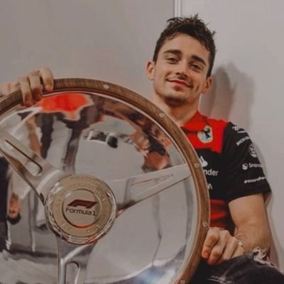 MiguelG111917's profile picture. Swiftie for life |
CL16 🇲🇨
MV1 🇳🇱
 | Welcome to Greendale|
