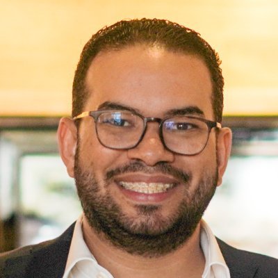 Marketing guy, restauranteur, developer, husband and dad.
