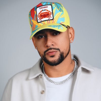 🎙 Top 10 HipHop/Rap iTunes Charting Artist 📝 Songwriter/Hitmaker 💻 Producer 🕶️ Actor Featured on: XXL Magazine, Vibe Magazine, Miami New Times, & more.