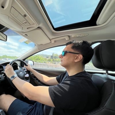 MUFC till I die! Data-driven and user centric Product guy at work and life long Manchester United die hard fan. Instagram: /mufcfollower