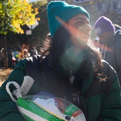 shruvelidi's profile picture. 🥲
