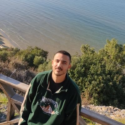 megethehun's profile picture. 