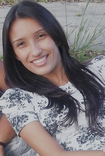 Paraibana, 18 anos, Virginiana, Estudante de Psicologia, corinthiana com muito orgulho.