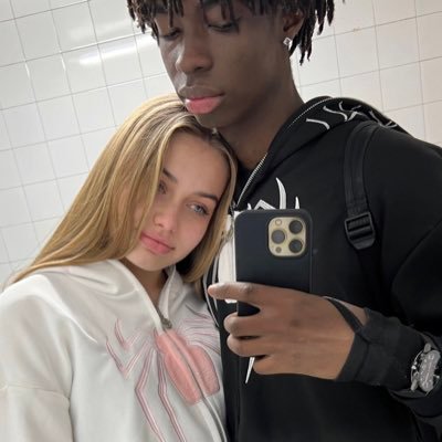 HgK90933's profile picture. Looking for someone to argue about what to eat with🥰🥰.