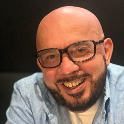 Criador de sites e especialista em marketing digital . Transforme sua presença online com sites personalizados e estratégias de marketing digital sob medida.