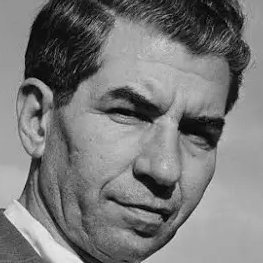 Luciano06875762's profile picture. Perfil paródia.

Fui gangster mas no Brasil virei vítima, passei a ser roubado.
O Bostil é intankável.