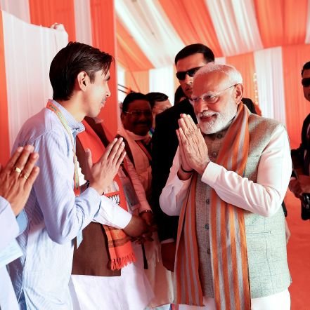 (स्वयंसेवक🚩) BJP IT Head N.E District @bjp4Delhi ,RTs are endorsement and Tweets are my personal views.