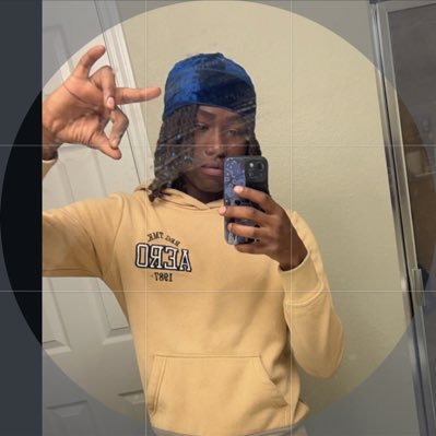 STRAIGHT MALE 🫡Content Creator 📸now a male Page🙂↔️ NEW CONTENT COMING SOON…. IG TST.Davo