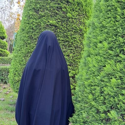 عاشق خانوادهام
.
وطنم رو دوست دارم 🇮🇷
.
دختر زمستان
.
کارشناس رسانه