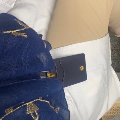 Nada_She7atah's profile picture. Personal Account #Medical Laboratory LB 💉🦠 …. Quality in Healthcare ✨ BSc in #Microbiology🔬🧫 Every colony tells a story , Between Life and Career 🥹🧬