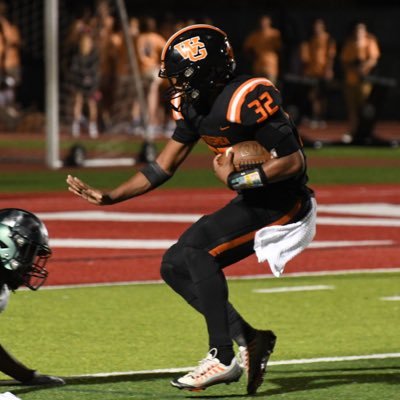 Transfer Student || NCAA ID: 2405292455 || 3 Years Eligibility || 6”0 205 LBS|| RB/LB || DMs Open || Phone: 314-941-9928