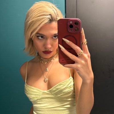 bibbibimhere's profile picture. not me