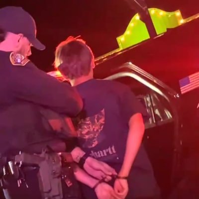 itsJbug's profile picture. Carhartt (Wip) enjoyer