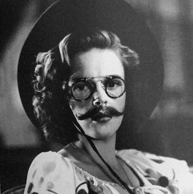 francoodlez's profile picture. 20 | the short-haired loser unfiltered