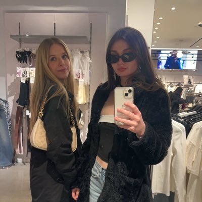 coffeeWcatss's profile picture. i drink too many energy drinks