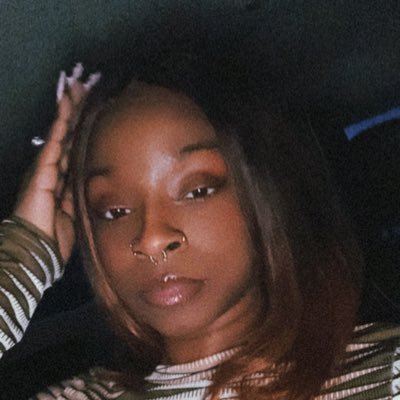 _AWW_Okayy's profile picture. GirlMom 🎀 BoyMom🏈