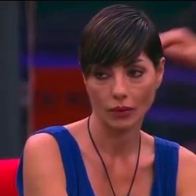 io mi faccio vietare le cose solo dai vigili urbani, carabinieri, forza dell’ordine capito? she/her