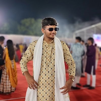 Prince_28_11's profile picture. 