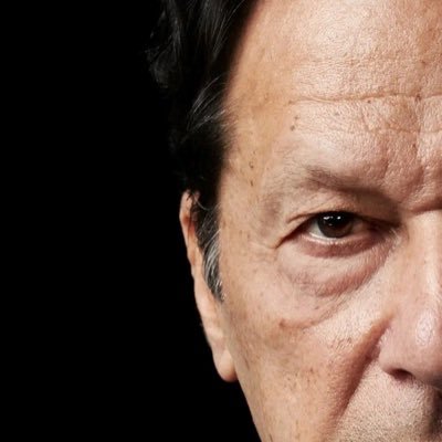 Mujy_Q_Nikala's profile picture. ہم بوند بوند زندگی سے بنے زندہ دلی کے کرسٹل
ہیں ♥