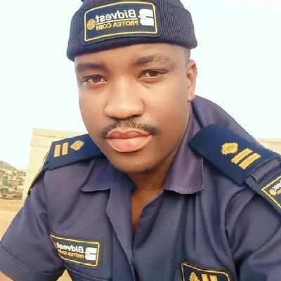 Big fan of @ukhozi_FM,and I'm a hard working man