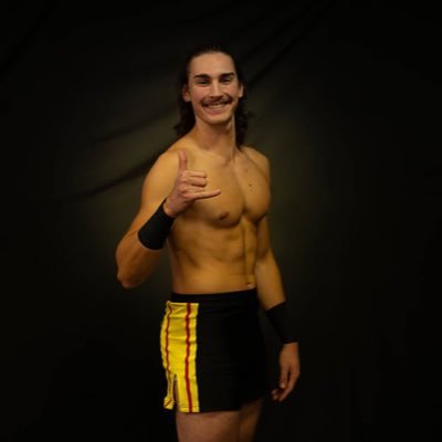 21🇨🇦
Just some karate kid travelling anywhere
Trained at @hamiltonprowrestling and @purepowerwrestle
DM for bookings/appearances
BONZAI👊