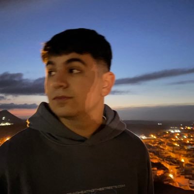 De Morón pal mundo, trabajando para ser diseñador gráfico