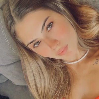 Escríbeme para tener un chat rico y masturbarme para ti 😋💦😈25 años, Sagitario 🔥👅