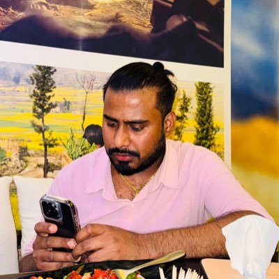 MaxRamesh11's profile picture. 