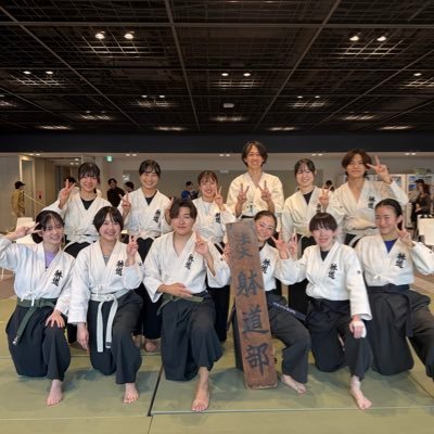 hosei_taido's profile picture. 空手 × アクロバットの新感覚武道・躰道🥋✨ 💡「バク転やってみたい！」「新しいこと始めたい！」という方必見👀 ⭐️全員ゼロからスタート/★大学公認サークル/ 活動日：月水金土 #躰道 #春から法政 Instagram→ https://t.co/mhg8yCNEfo 🔸見学・体験はDMから！