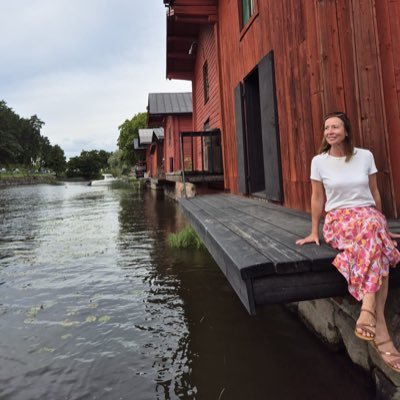 meerelisab's profile picture. Likes to hang out on #BookTwitter 📚and specialises in Slavic literature