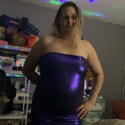 QueenRB9477x's profile picture. @jennifercox7794 my PayPal for payments bitcoincash:qz89vrs75ne0z59vw0k2s6w045s52nptcv6n8sh3gt