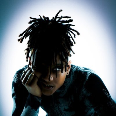 ADÉ Profile