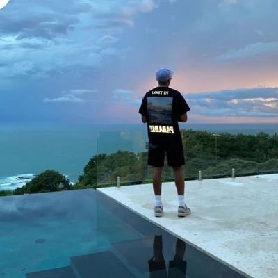 jeweljohn4y's profile picture. 