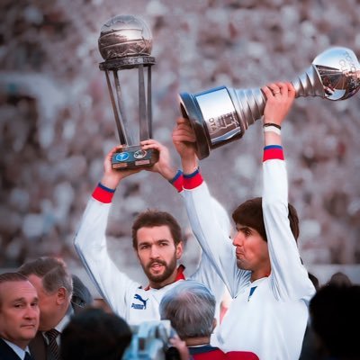 _NMB_10's profile picture. Ni la muerte nos va separar.. desde el cielo te voy alentar.. ⬜️🟥🟦