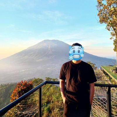 Risangatp_'s profile picture. kata yang terpendam dari rasa yang tak terungkap