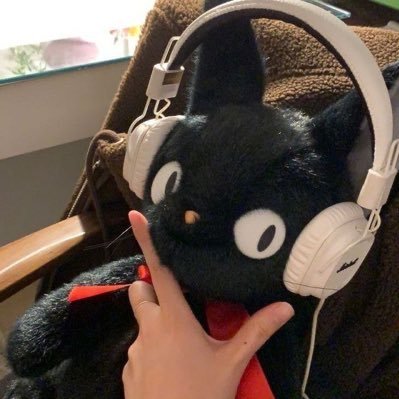 fxi_lhzng's profile picture. 