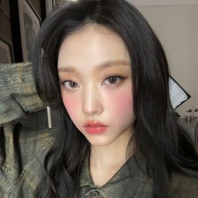 taexpchyy's profile picture. J