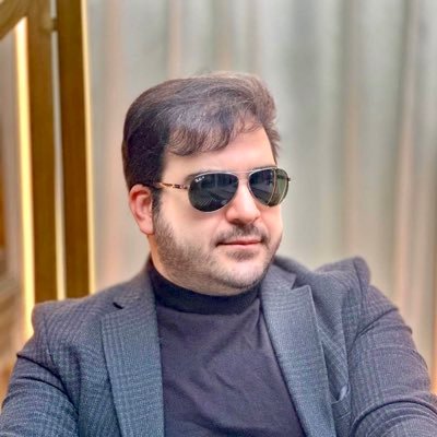 تا ناحق هست، مبارزه هست و تا مبارزه هست، ما هستیم! طراح نرمافزار، عکاس، خلبان، علاقمند به معارف و ارزشهای دینی،تکنولوژی،شعر و ادب و موسیقی ناب. متأهل متعهد