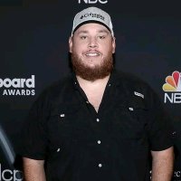 Luke Combs (@lukecombs447) 's Twitter Profile