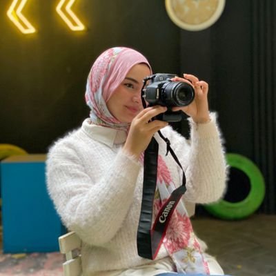 MahaEzz83610714's profile picture. فلَا يَاسَمين سُوريا مَات ولَا زَّيتُون فِلَسـطِينُ انحنىٰ.✨