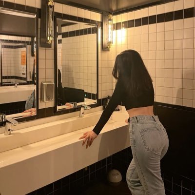 GizemVibesss's profile picture. 💅🏻🐚🪷🍓🎀🧚‍♀️✨⭐️