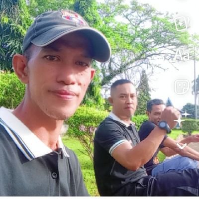 ApiandiAndi's profile picture. Beribadahlah tanpa khawatir kekurangan waktu untuk harta. Waktu yang sedikit cukup bagi Tuhan untuk memperkayamu.