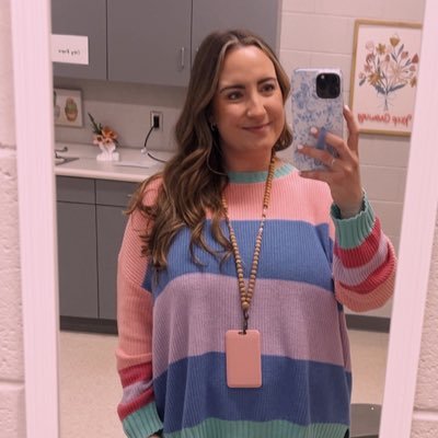 MsFrase2ndGrade's profile picture. 2nd grade teacher at Coopertown Elementary School •• Literacy Leader #WeAreRCSTN 💜✏️