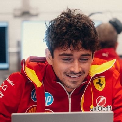 acreditando no plano desde 2018, mesmo quando a estratégia diz o contrário. forza ferrari sempre!
CC2¹⁶ ⁵⁵, LH44 & LN4 🏎️❤️