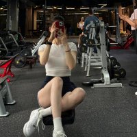 Naomi (@naomi_i4k5d) 's Twitter Profile